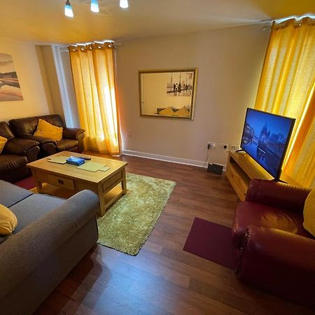 Holiday Home In Cardiff. Sleeps 6 Exteriör bild