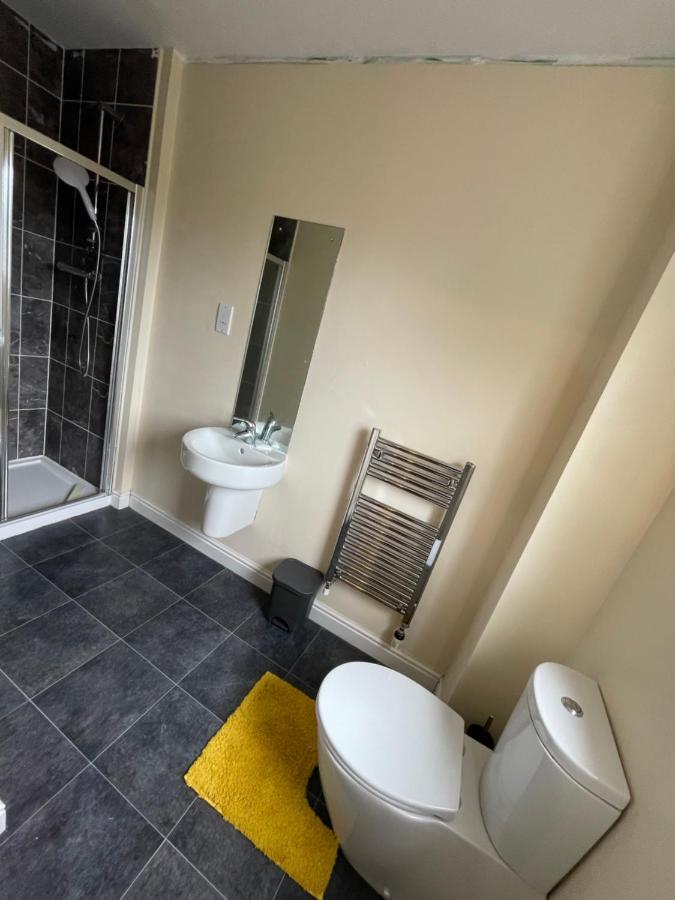 Holiday Home In Cardiff. Sleeps 6 Exteriör bild