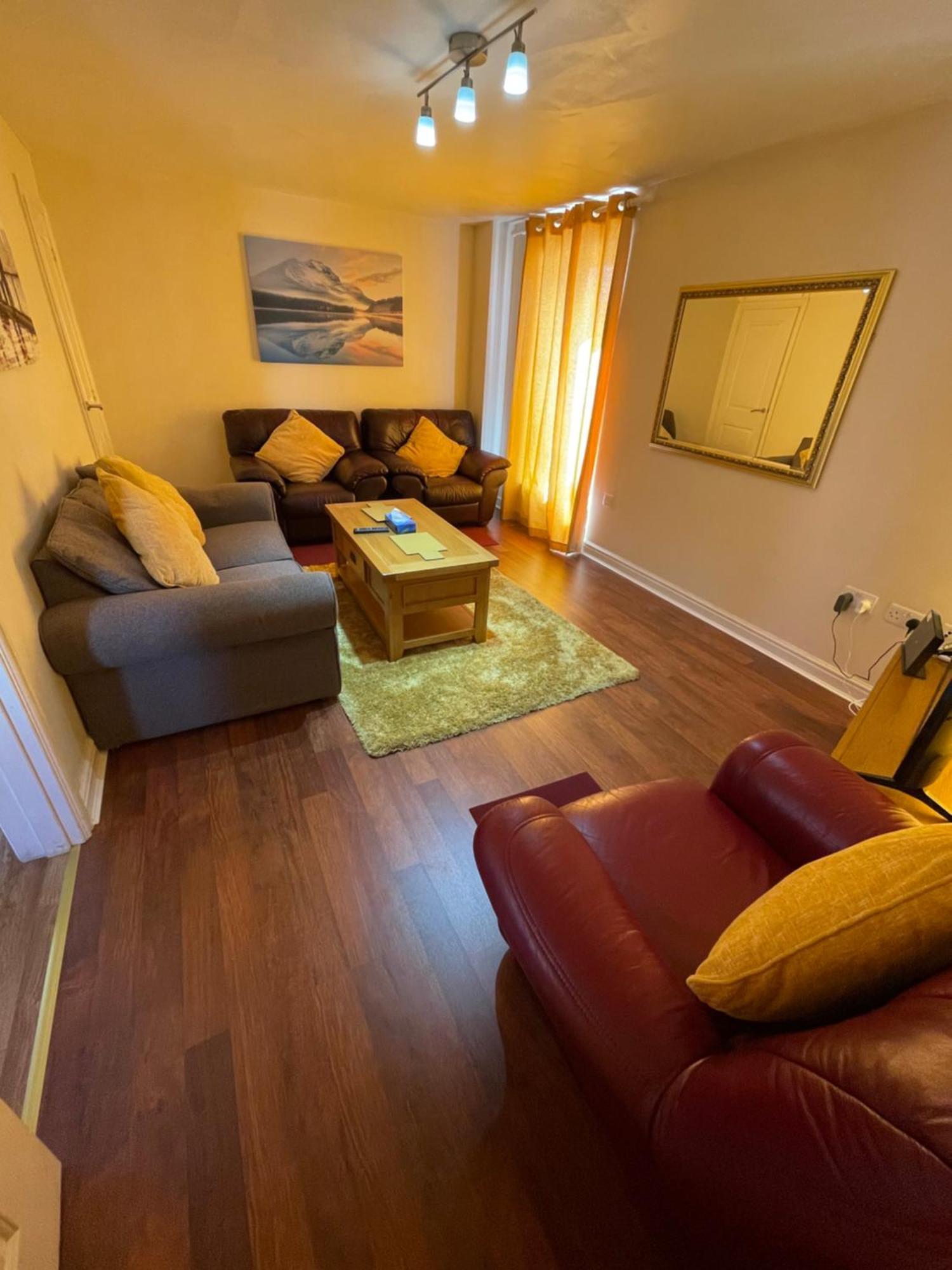 Holiday Home In Cardiff. Sleeps 6 Exteriör bild